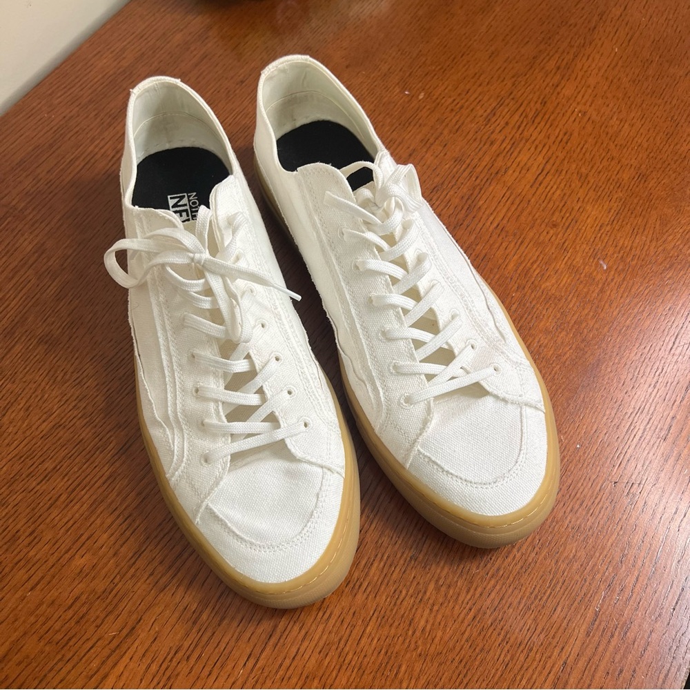 Nothing New Men’s Sneakers Off-White Gum Size 12M